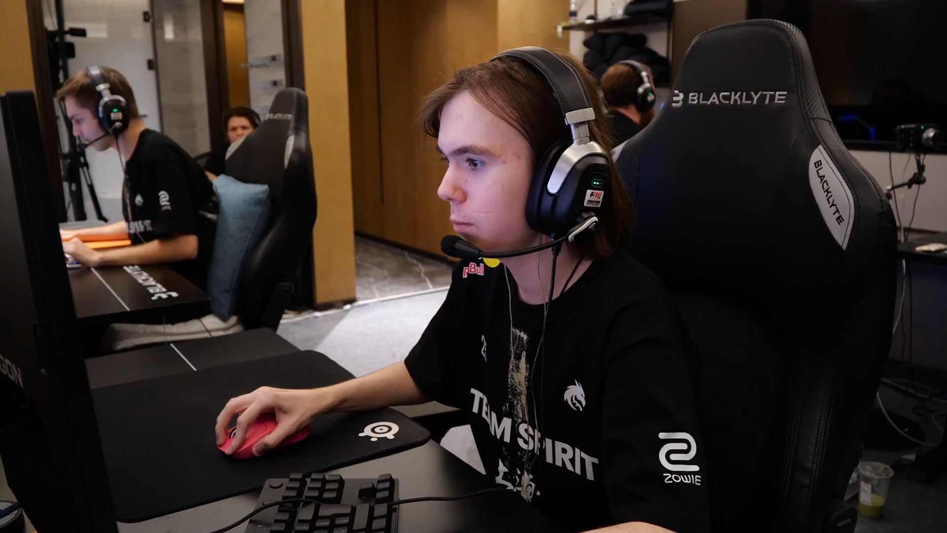 上屡见不鲜 上屡见不鲜