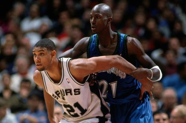 引了众多球 引了众多球