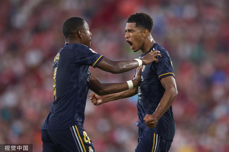 化背景对比 化背景对比